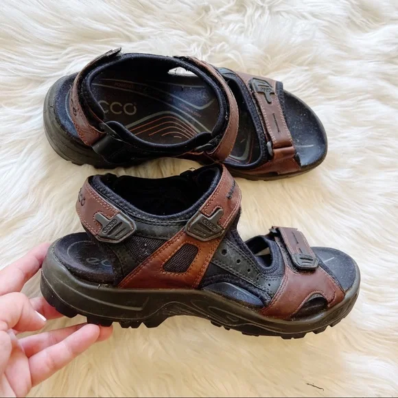 Ecco | Shoes | Ecco 69564 Brown Leather Yucatn Velcro Open  display picture 2